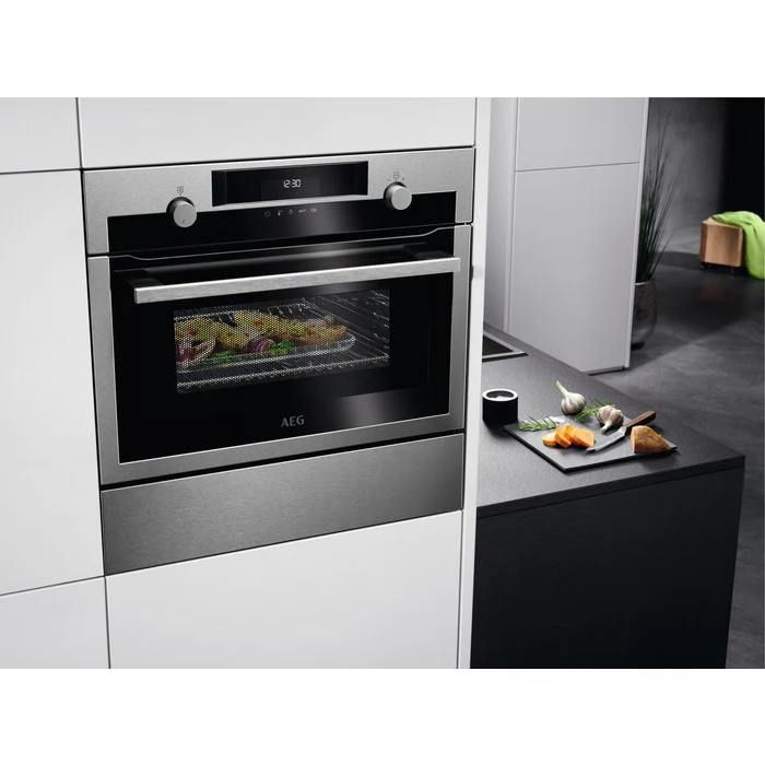AEG 8000 Series KME565060M Combi Quick Compact Built In Microwave Combination Oven in Stainless Steel - Image 3