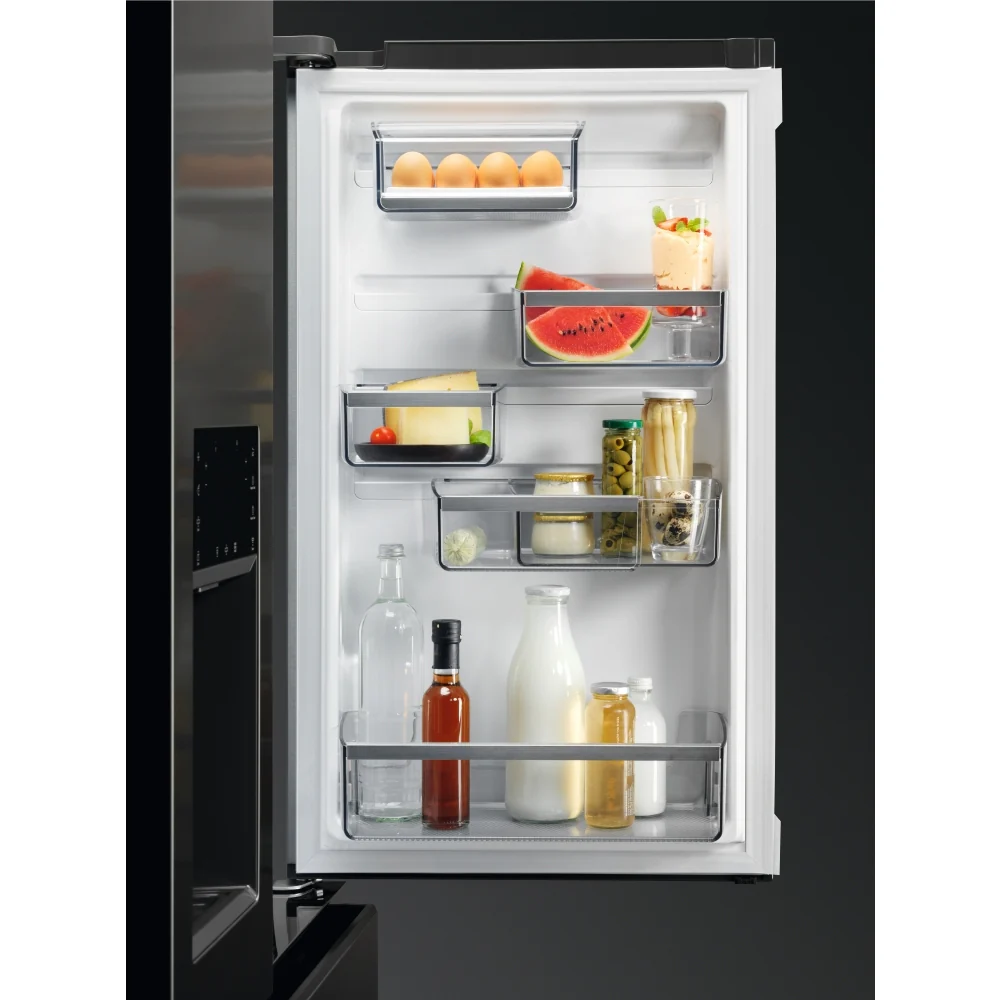 AEG RMB954E9VX Series 9000 Freestanding Plumbed-In American Fridge Freezer Stainless Steel - Image 4
