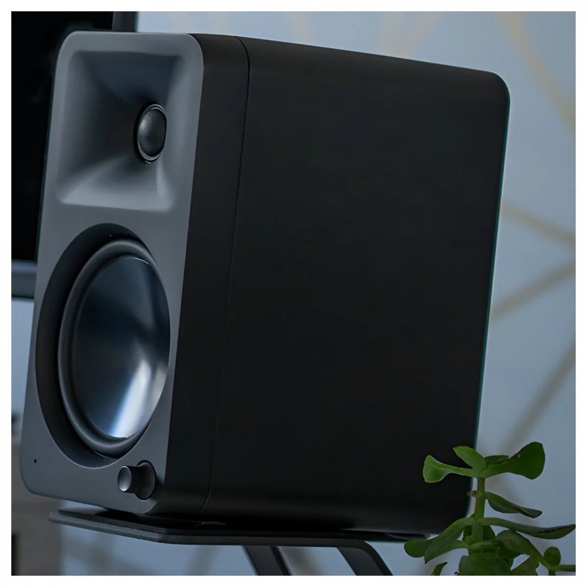 Audio Technica AT-LP70XBT Fully Automatic Bluetooth Wireless Turntable with Kanto ORA4 140W Powered Reference Speakers HiFi Package Black - Image 10