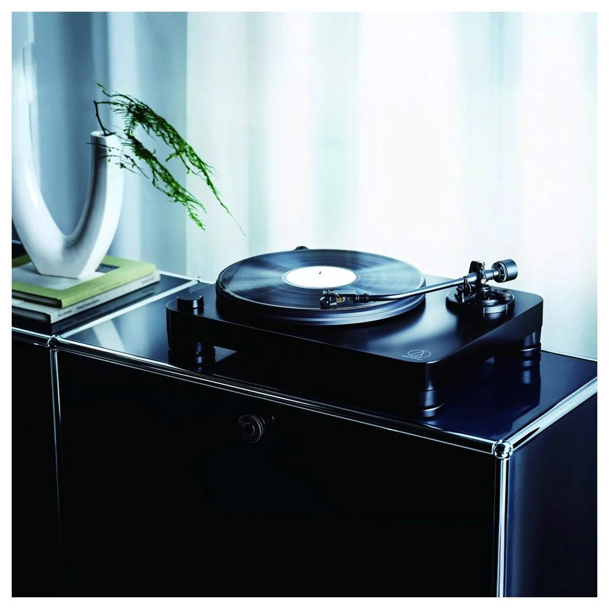 Audio Technica AT-LP7X Fully Manual Belt-Drive Turntable with Built-in Phono Pre-amp for MM/MC Cartridges - Black - Image 11