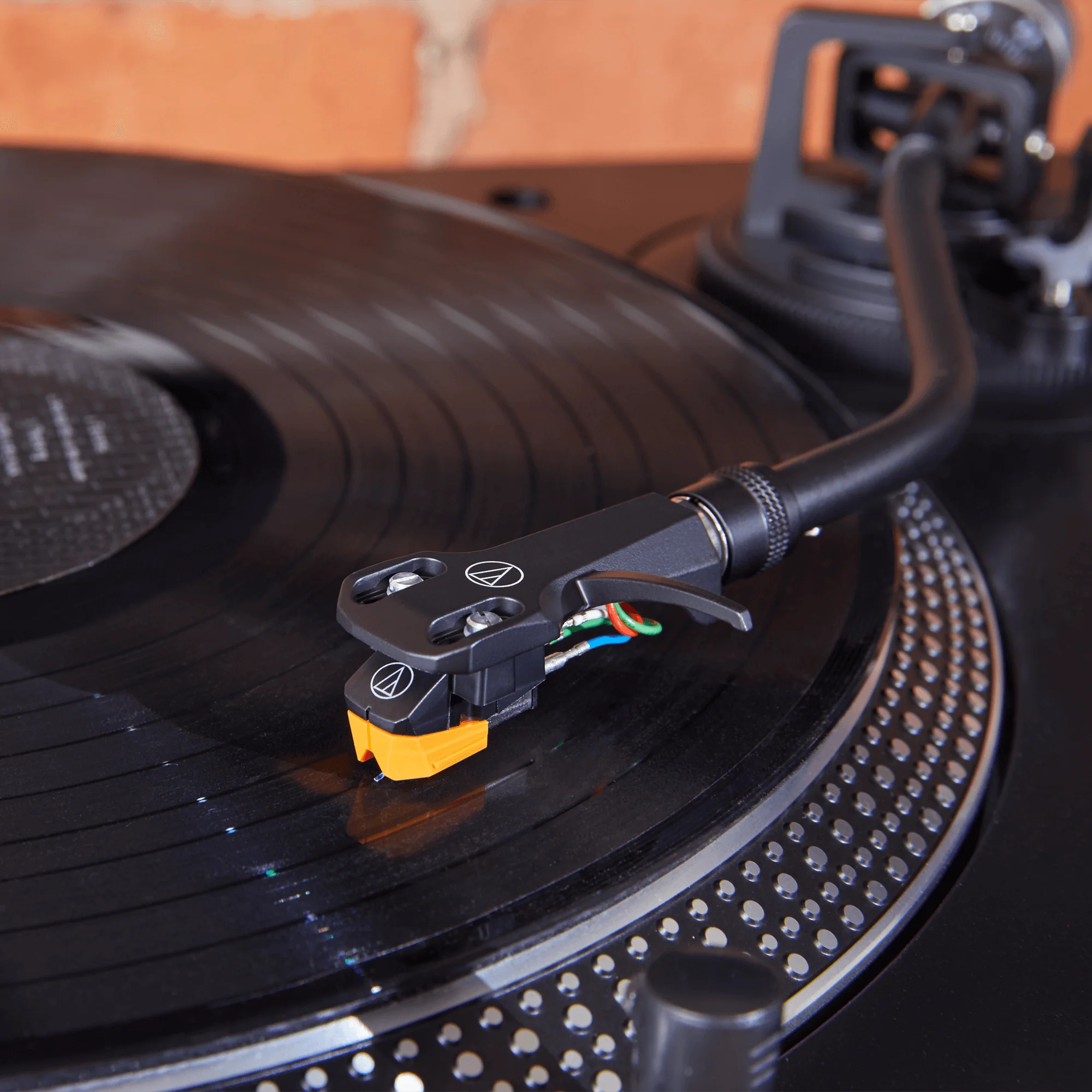 Audio Technica AT-VM95EN VM95 Series Elliptical Nude Stereo Cartridge - Image 4