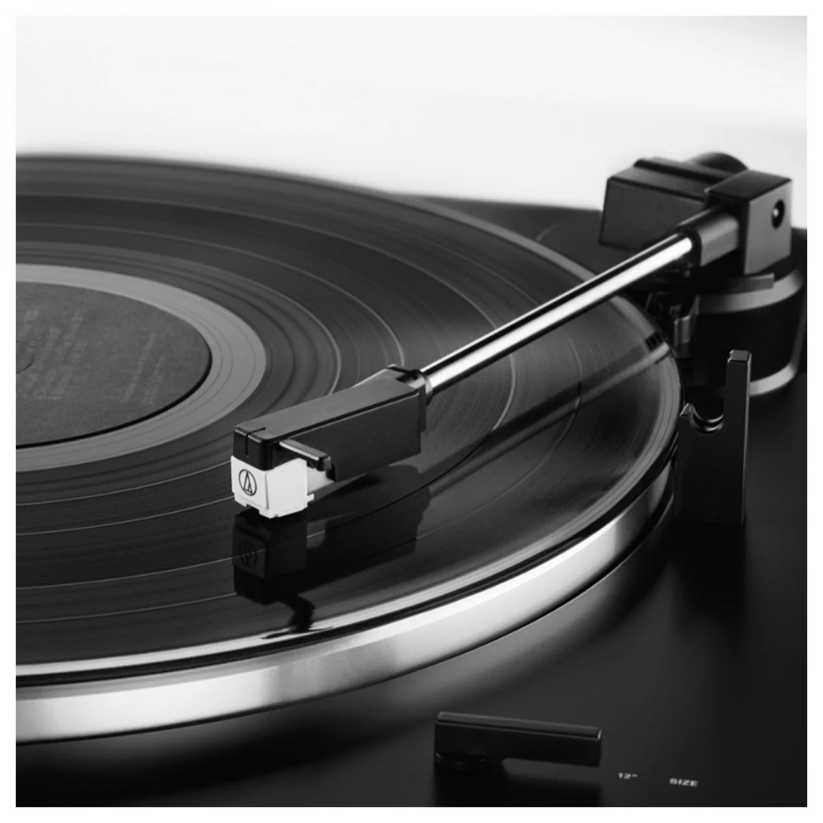 Audio Technica ATLP60XUSB Fully Automatic Belt Drive Turntable Analog & USB Gunmetal - Image 8