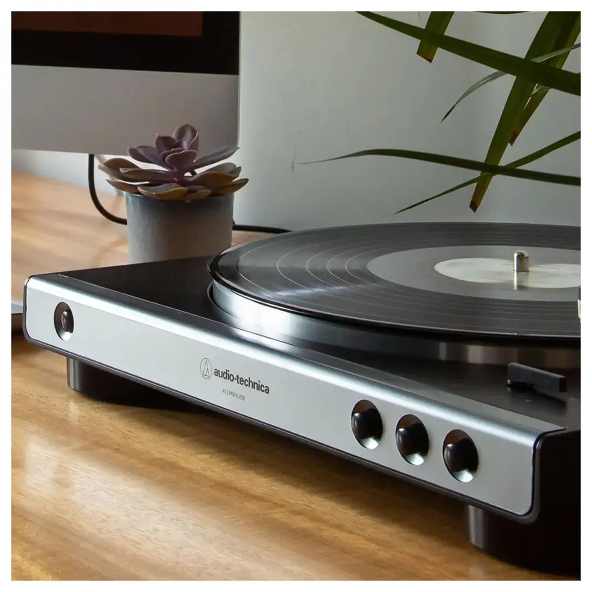 Audio Technica ATLP60XUSB Fully Automatic Belt Drive Turntable Analog & USB Gunmetal - Image 9
