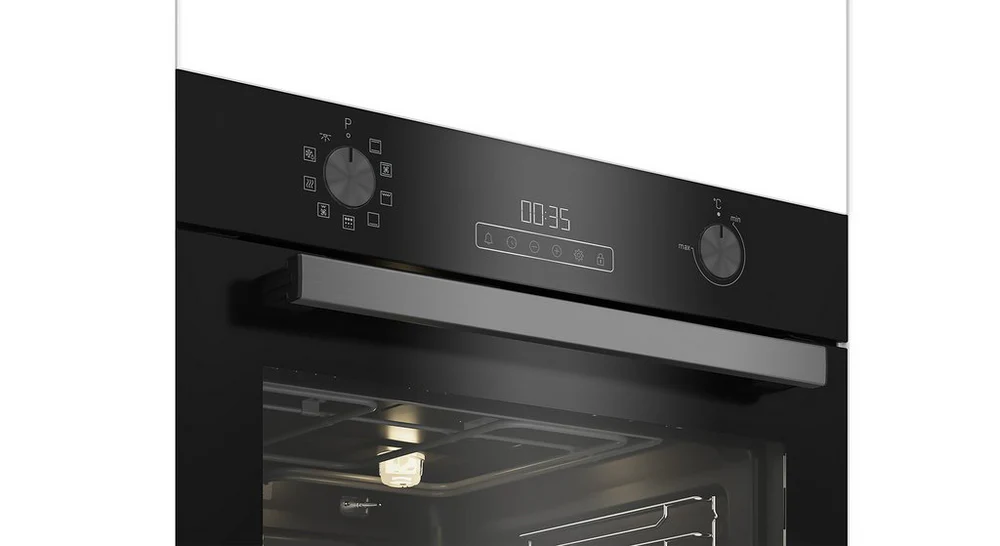 Blomberg ROEN8232BP 60Cm Built In Electric Single Oven Black Clearance - Image 4