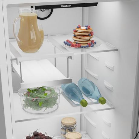 Blomberg SND568VP Freestanding 59.7cm Tall Larder Fridge White - Image 4