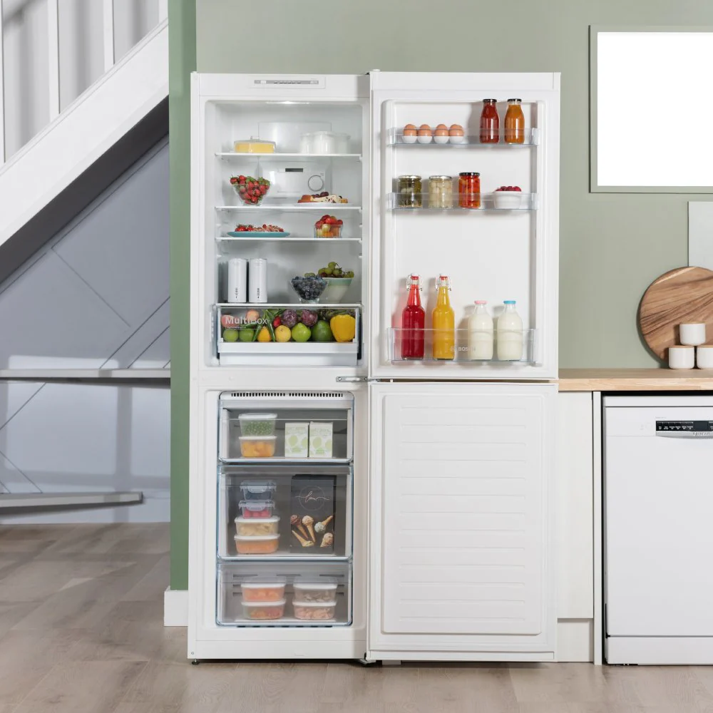 Bosch Series 2 KGN34NWEAG 50/50 Freestanding No Frost Fridge Freezer White - Clearance - Image 10