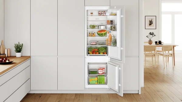 Bosch Series 2 KIV87NSE0G Low Frost Built In Fridge Freezer With Sliding Hinge White - Image 4