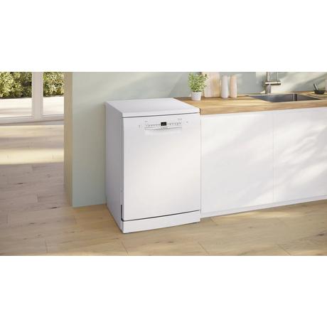 Bosch Series 2 SMS2HVW67G Freestanding Dishwasher 14 Place Settings White - Image 2