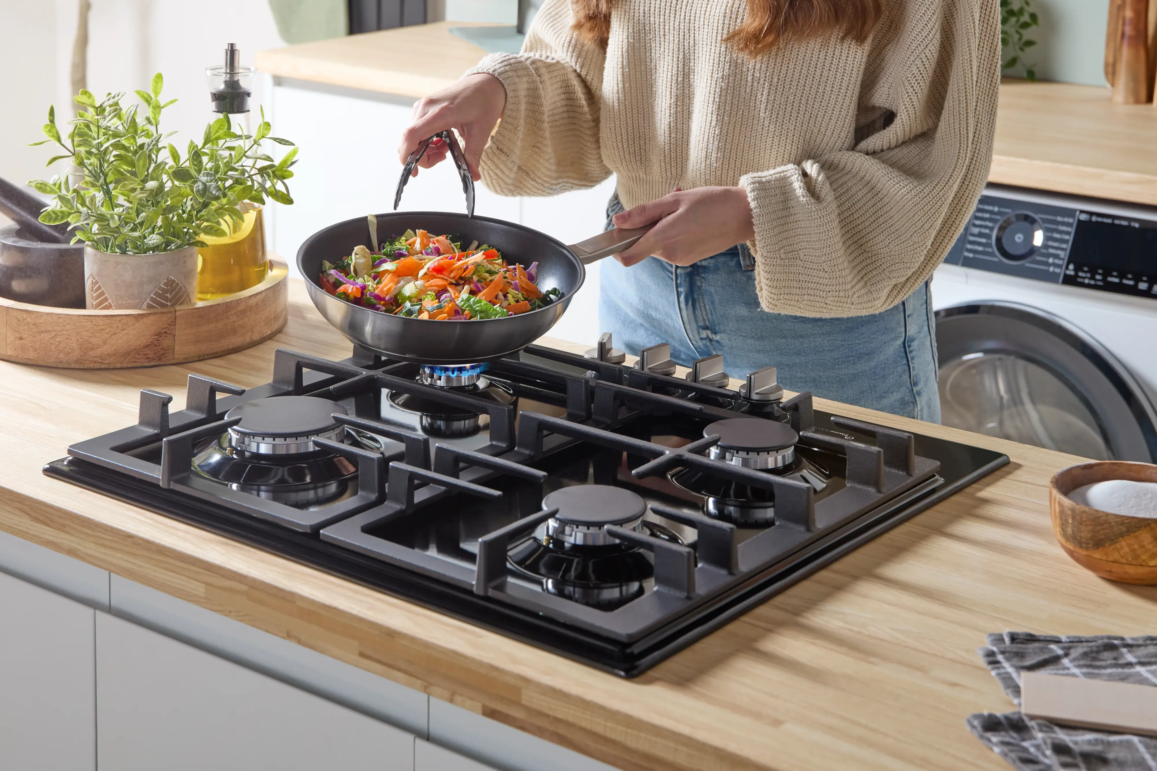 Bosch Series 6 PCP6A6I90 60cm Gas Hob Black - Image 9