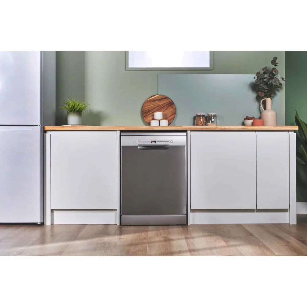 Bosch SMS2HVI67G Series 2 Freestanding 60cm Full Size Dishwasher with 14 Place Settings Silver - Image 4