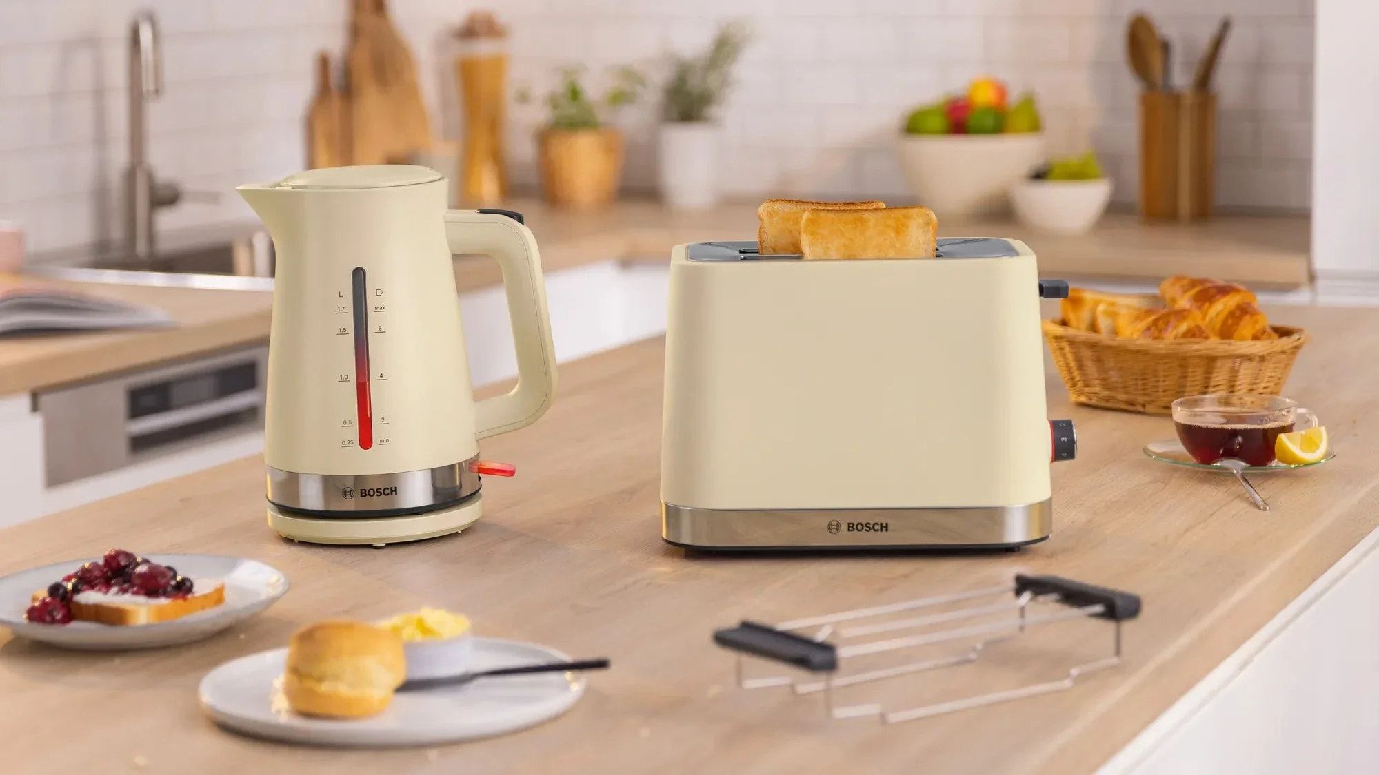 Bosch TAT4M227GB MyMoment 2 Slice Compact Toaster Cream - Image 3