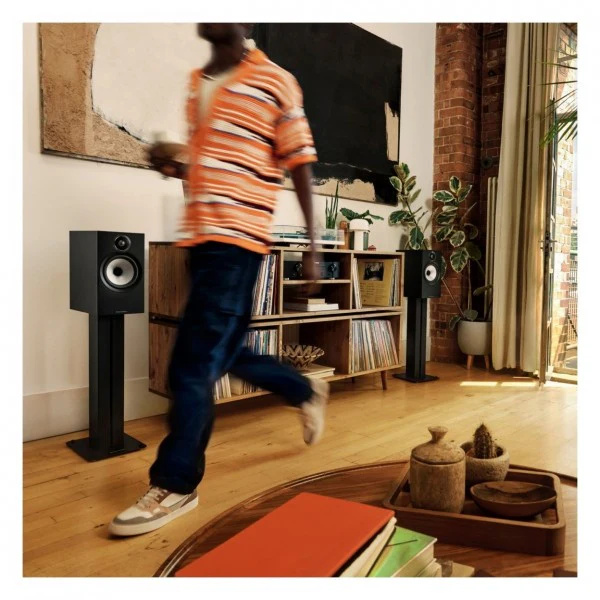 Bowers & Wilkins 606 S3 Bookshelf Speakers with FS-600 S3 Stands Black - Image 7