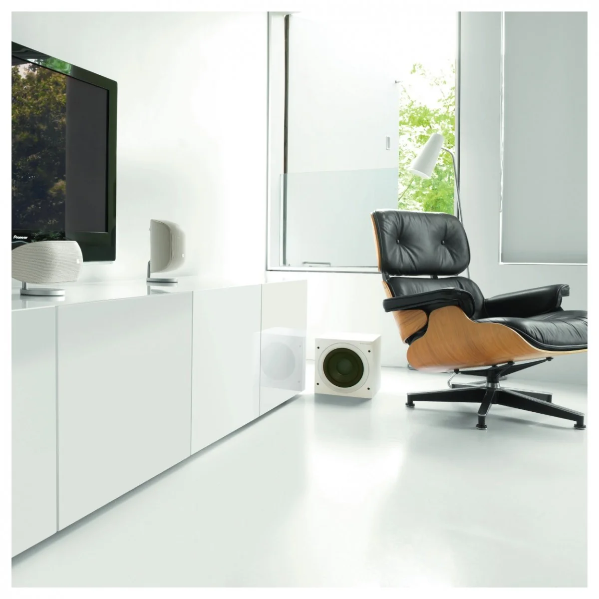 Bowers & Wilkins ASW608 Subwoofer White - Image 5
