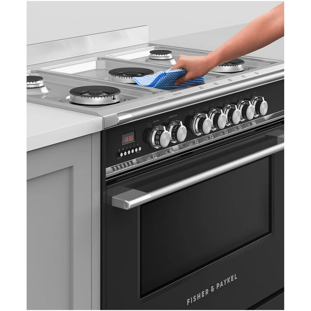 Fisher and Paykel OR90SCG4B1 Series 7 Classic Dual Fuel Range Cooker With Single Oven Black - Image 11