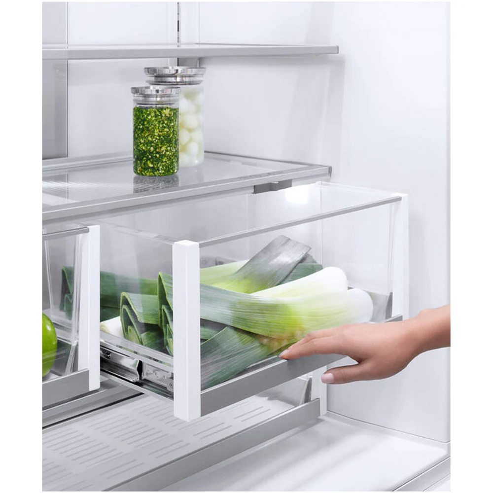 Fisher and Paykel Series 7 RS90A3 Frost Free Integrated American Fridge Freezer - Image 11