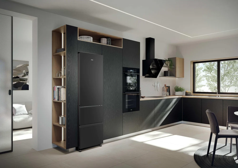 Haier HTR3518ENMTK 3D Series 3 60/40 Fridge Freestanding Frost Free Freezer Black - Image 16