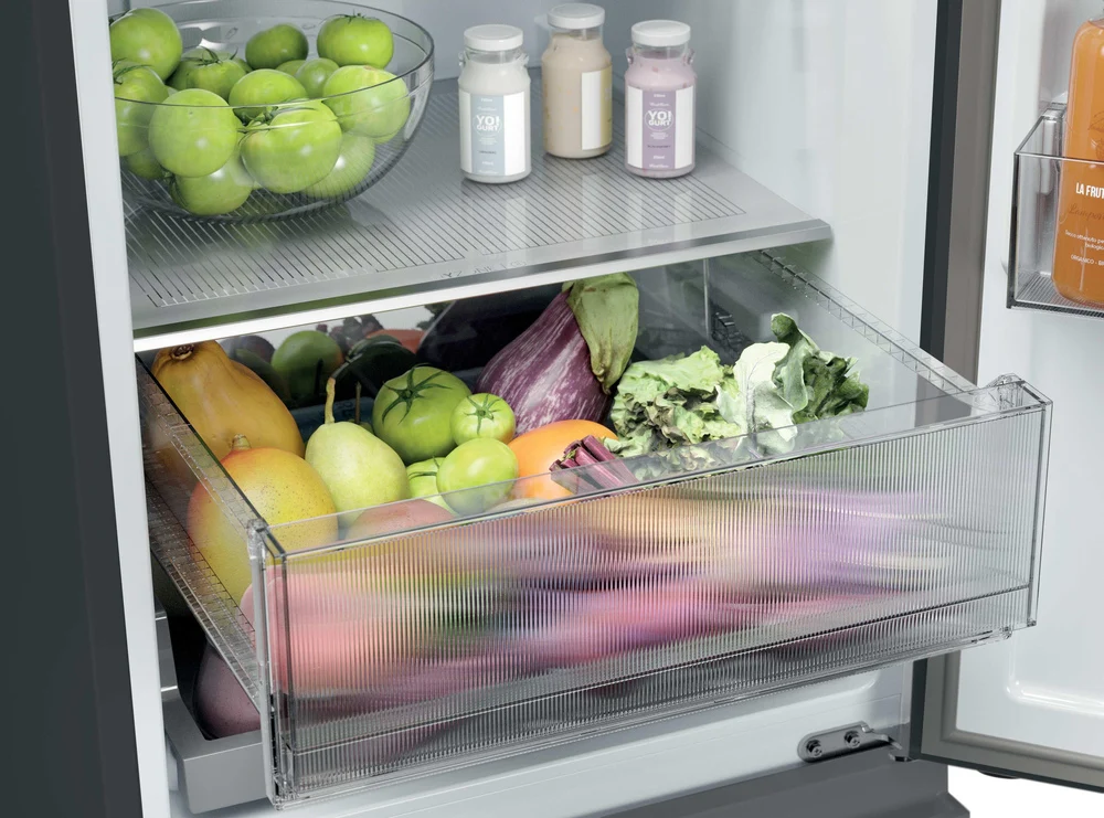 Haier HTR3518ENMTK 3D Series 3 60/40 Fridge Freestanding Frost Free Freezer Black - Image 9