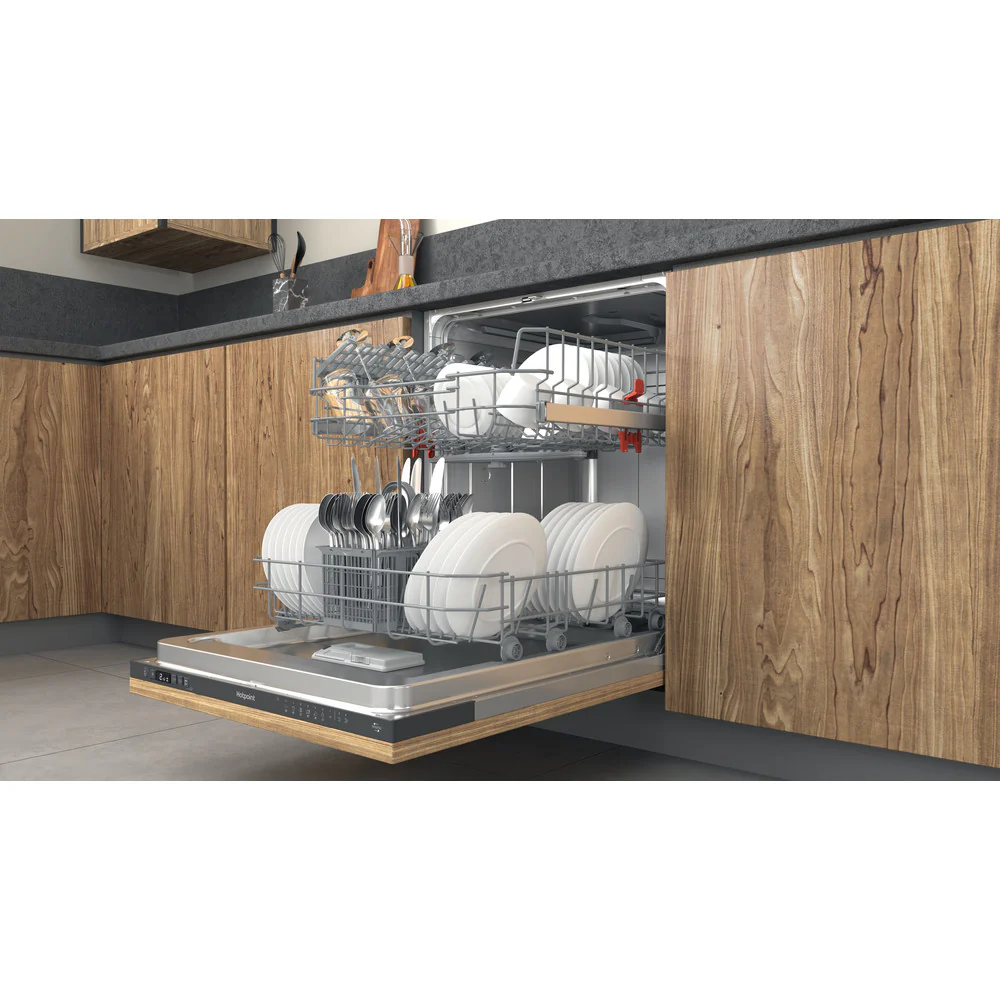 Hotpoint H2IHD526BUK Integrated Dishwasher Full Size Black - Image 2