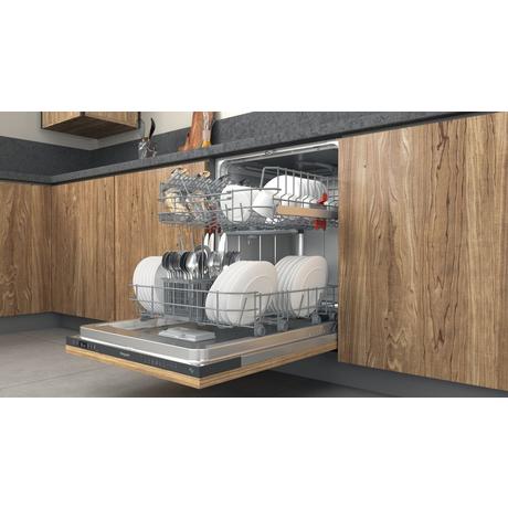 Hotpoint H2IHKD526UK Fully Integrated Dishwasher 14 Place Settings - Image 3