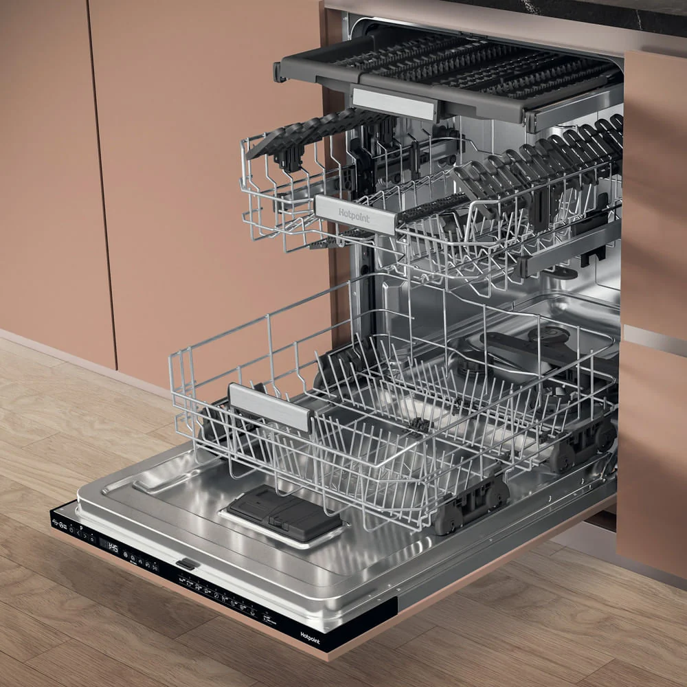 Hotpoint H7I HP42 L UK Integrated Full Size Dishwasher 15 Place Settings with Maxi Space H7IHP42L - Image 2