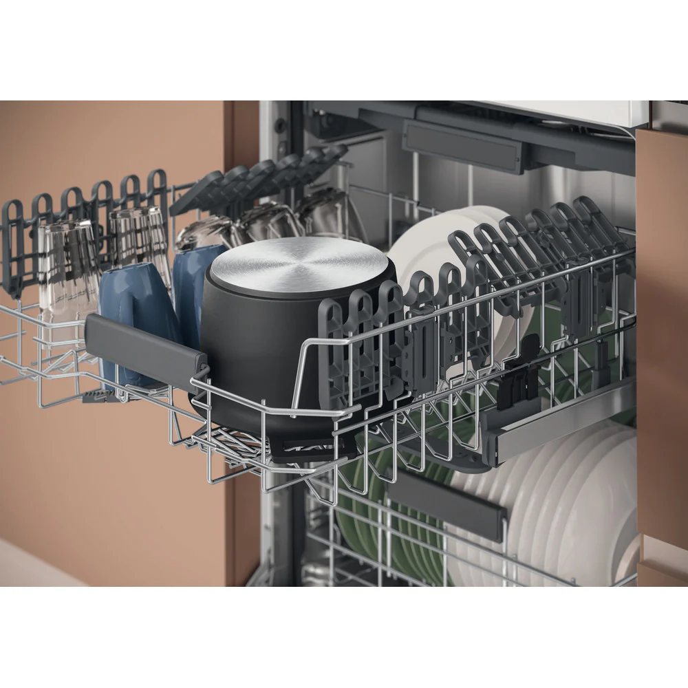 Hotpoint HD7FHP33 Full Size Dishwasher White - Image 10