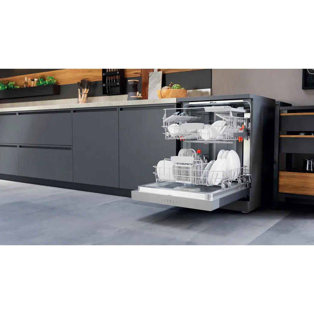 Hotpoint HFC3C26WCXUKN Full Size Dishwasher 14 Place Settings - Image 4