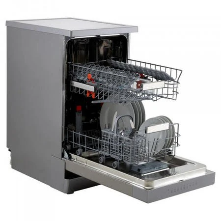 Hotpoint HSFO3T223WXUKN Freestanding Slimline Dishwasher 10 Place Setting Stainless Steel - Image 3