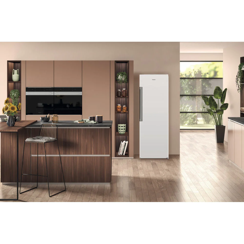 Hotpoint SH6 A2Q WR UK Freestanding Low Frost Tall Fridge White SH6A2QWR - Image 4
