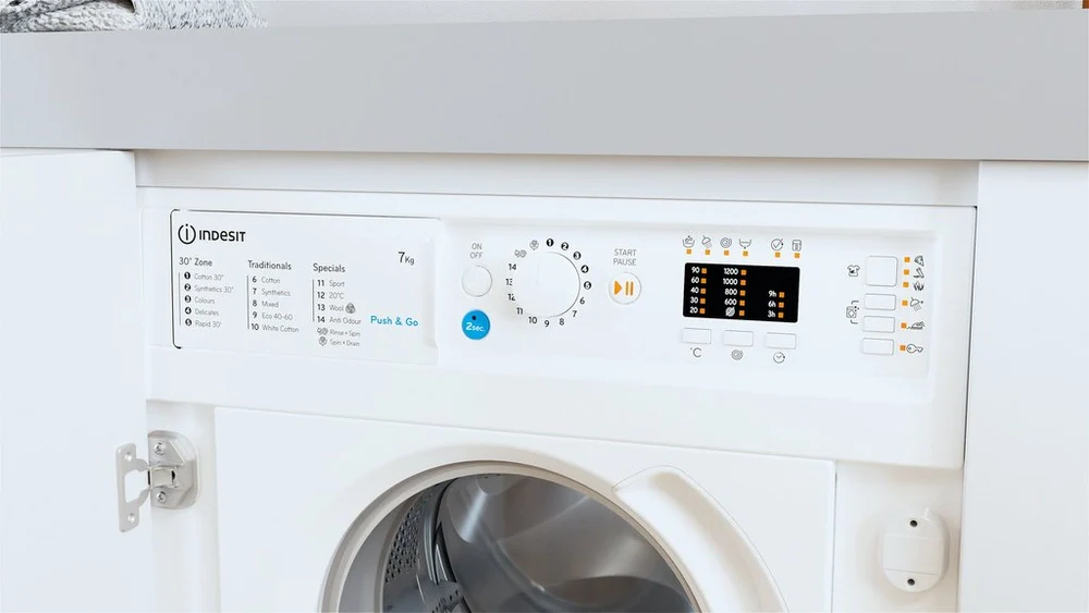 Indesit BIWMIL71252UKN 7kg 1200 Spin Integrated Washing Machine White - Image 5