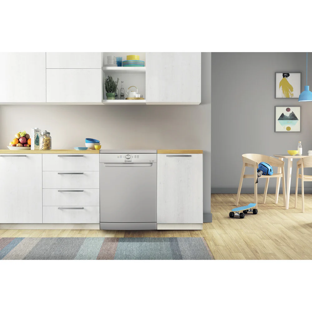 Indesit D2FHK26S Full Size Dishwasher with 14 Place Setting Silver - Image 6
