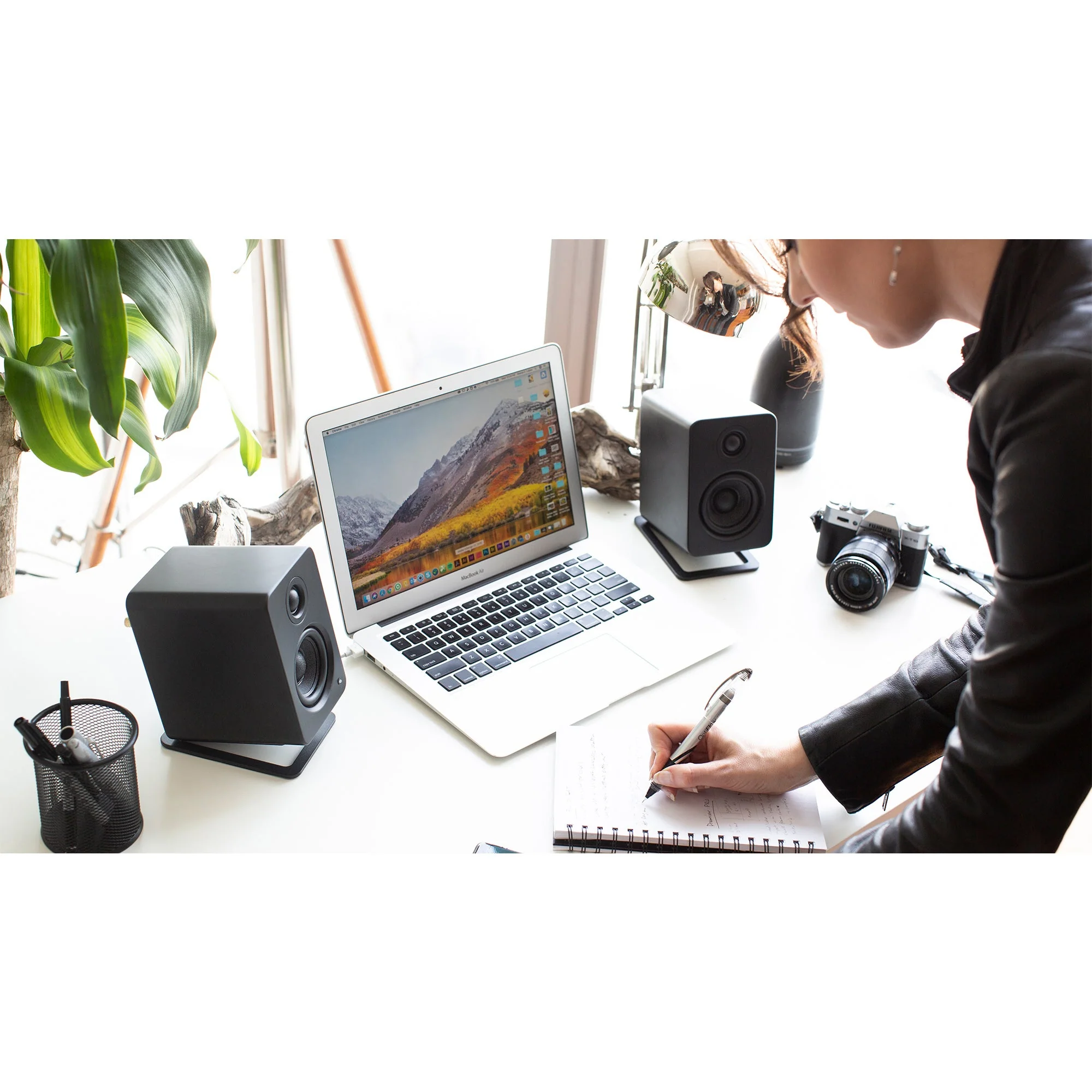 Kanto S2 Small Desktop Speaker Stands Black - Image 11