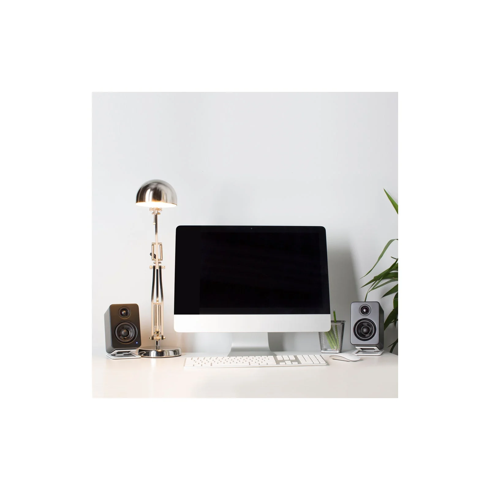 Kanto YU2 Powered Desktop Speakers Matte Black - Image 10