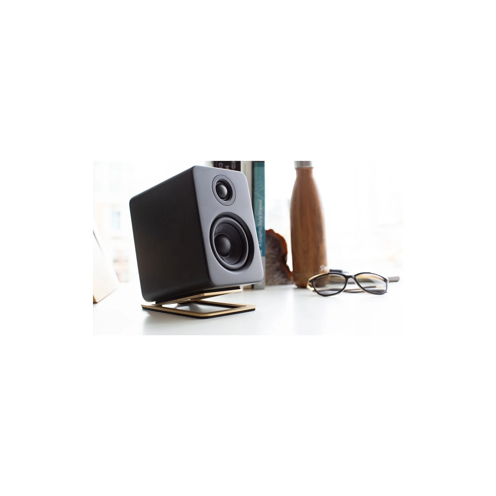 Kanto YU2 Powered Desktop Speakers Matte Black - Image 13