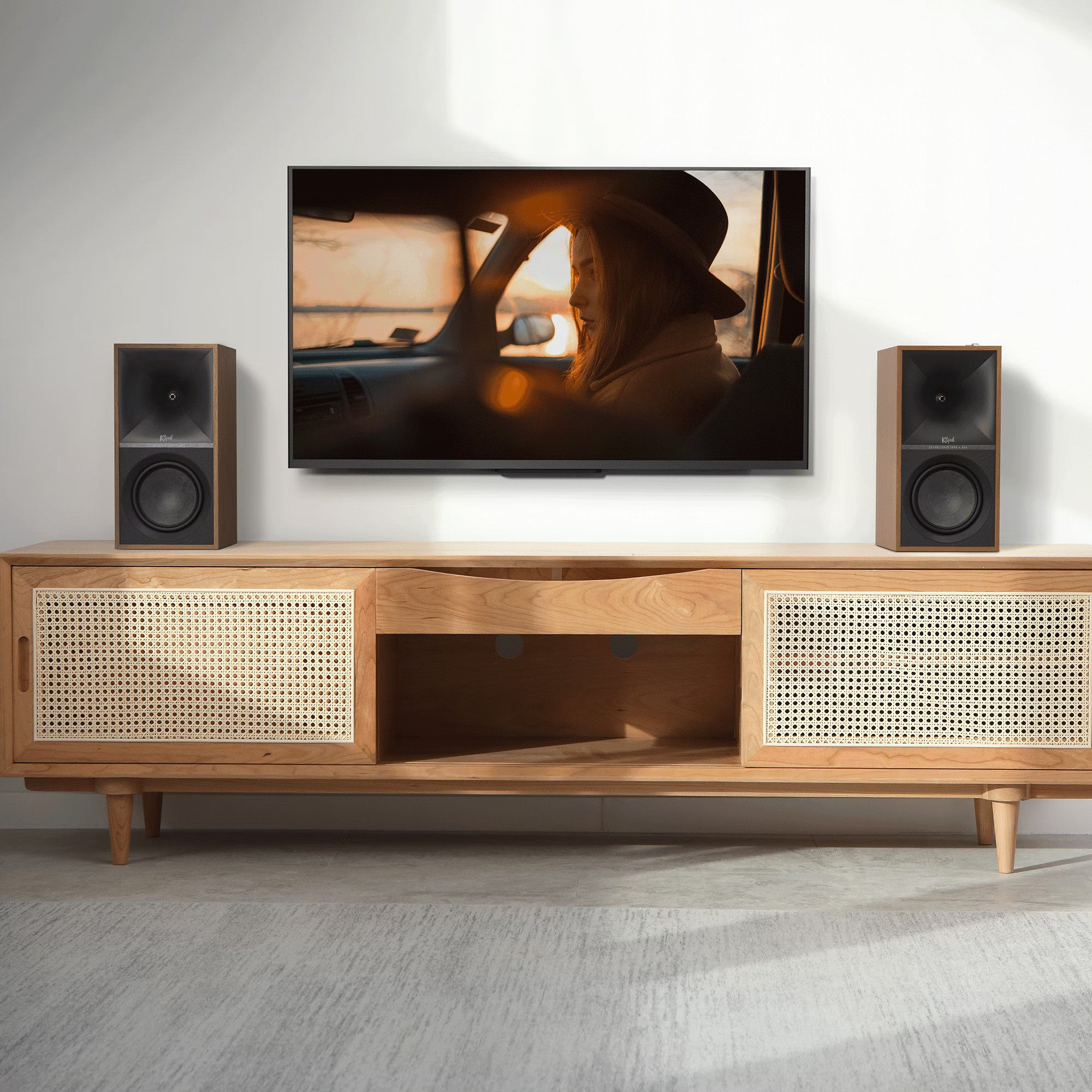 Klipsch The Sevens Active Speakers Walnut - Image 5