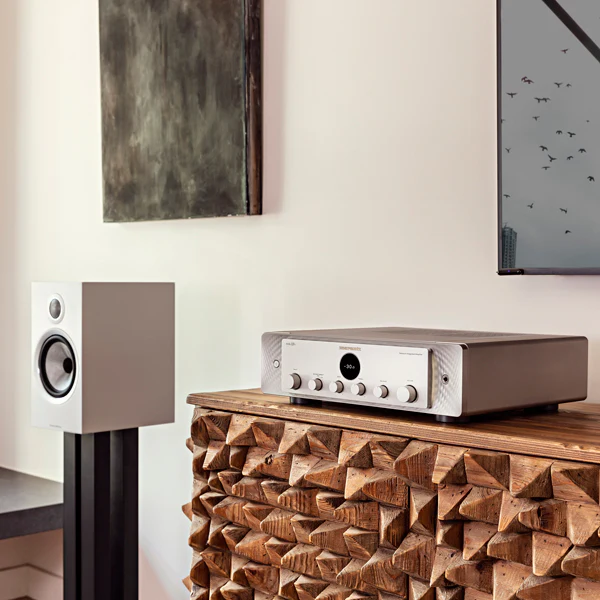 Marantz MODEL 40n Integrated Stereo Amplifier with Streaming Built In Silver Gold - Image 5