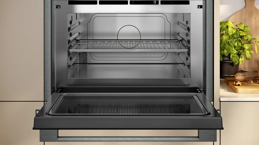 Neff C24GR3XG1B N70 Built-In Microwave Oven with Grill - Image 4
