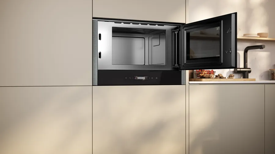 Neff NR4WR21G1B N70 Built-In Microwave Oven - Image 2