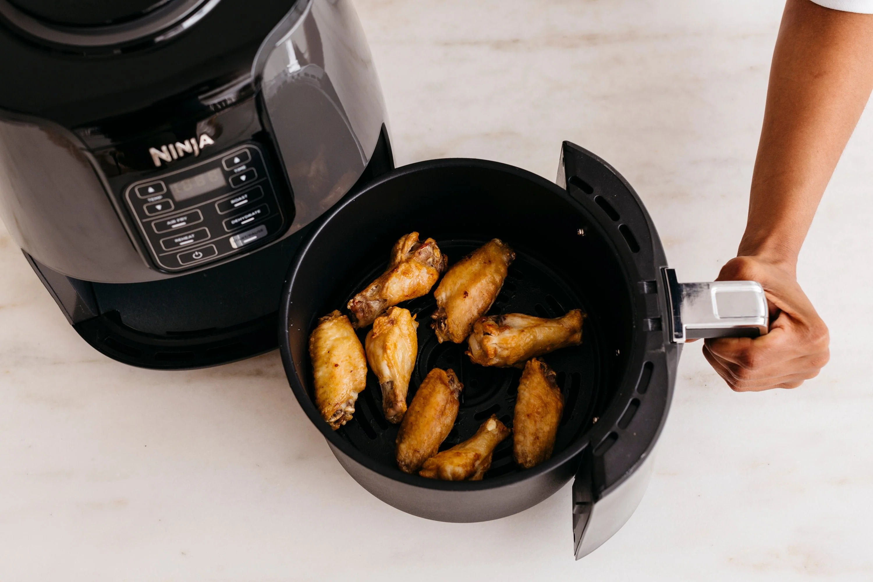 Ninja® Air Fryer AF100UK - Image 4