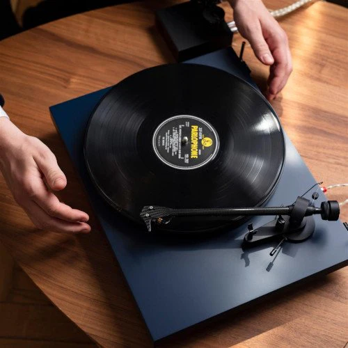 Pro Ject Debut Carbon EVO Turntable Satin Black - Image 6