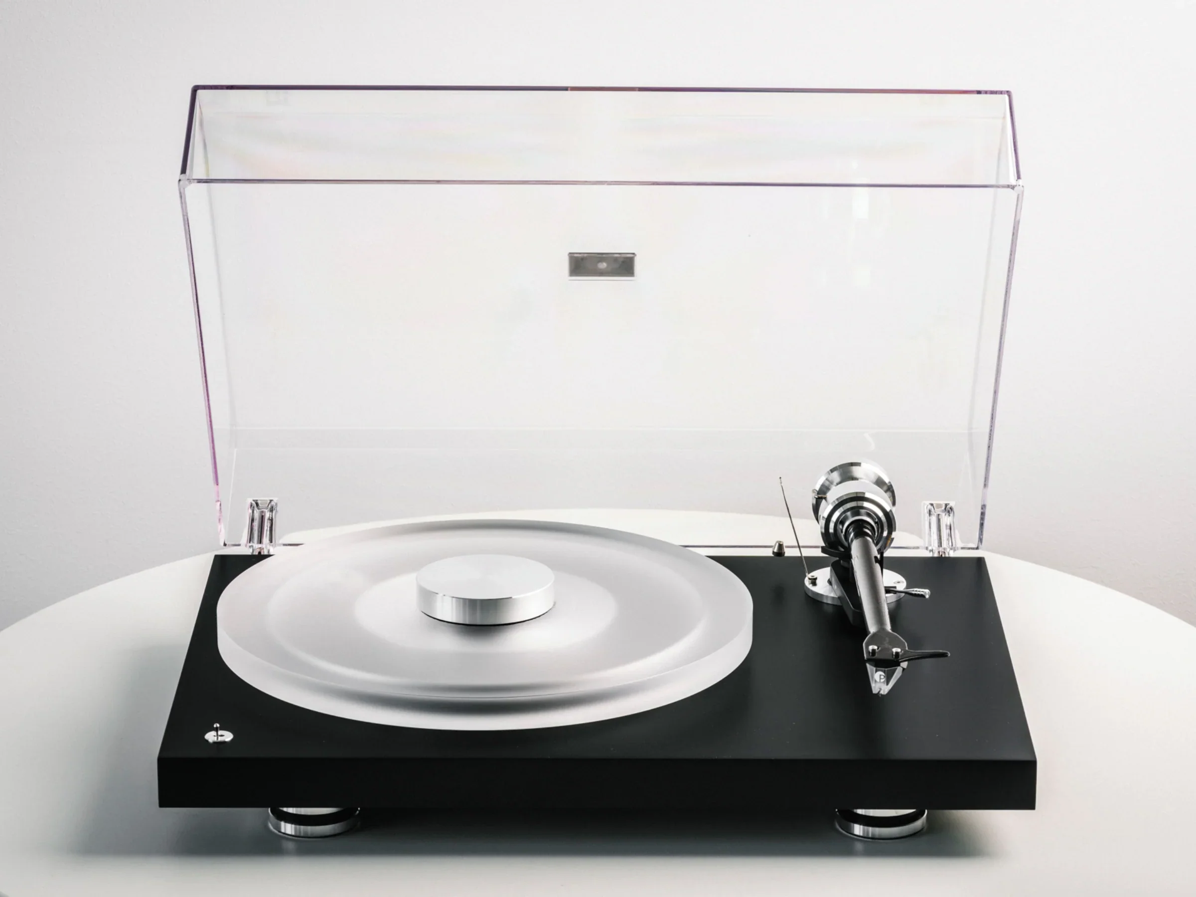 Pro-Ject Debut Reference 10 Flagship Premium Turntable - Satin Black - Image 12
