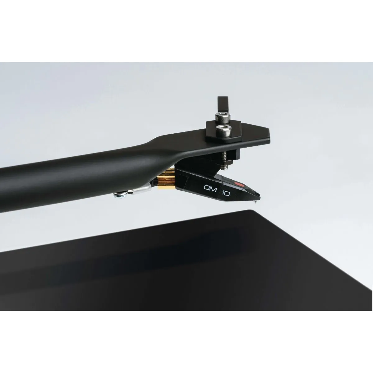 Pro-Ject Peanuts Limited Edition Belt Driven Bluetooth Turntable with Built-In Phono Stage - Image 5
