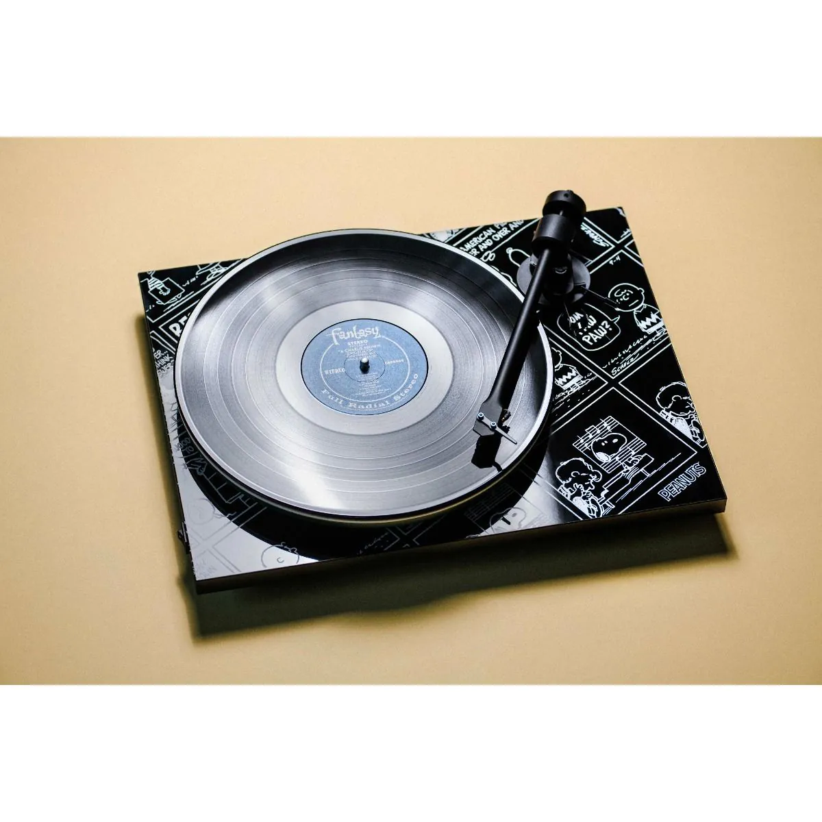 Pro-Ject Peanuts Limited Edition Belt Driven Bluetooth Turntable with Built-In Phono Stage - Image 8