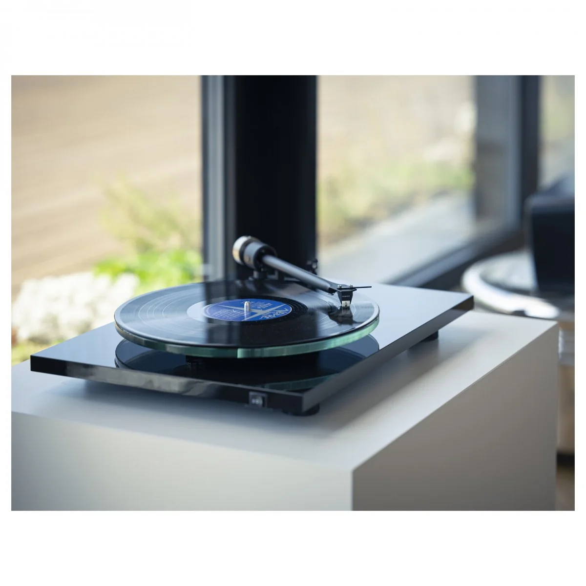 Pro-Ject T2 Super Phono Turntable Black Gloss - Image 7