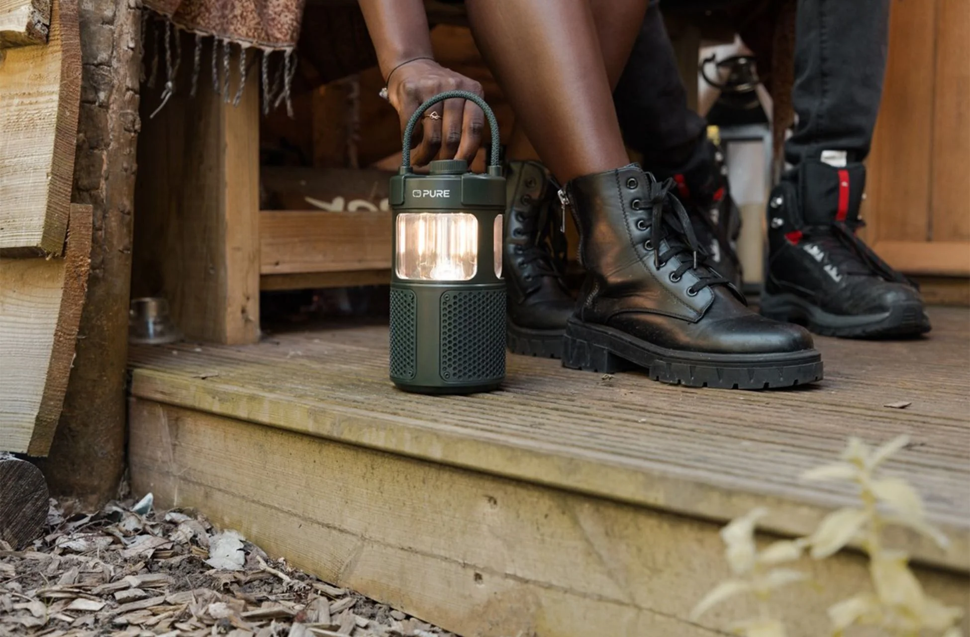 Pure Woodland Glow Waterproof Outdoor Portable Bluetooth Speaker with LED lamp - Image 6