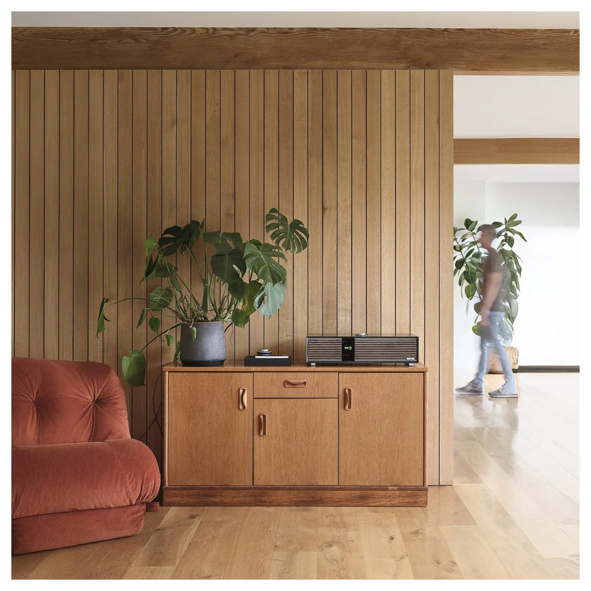 Ruark R410 Integrated Music System - Satin Charcoal with Walnut Grille - Image 7