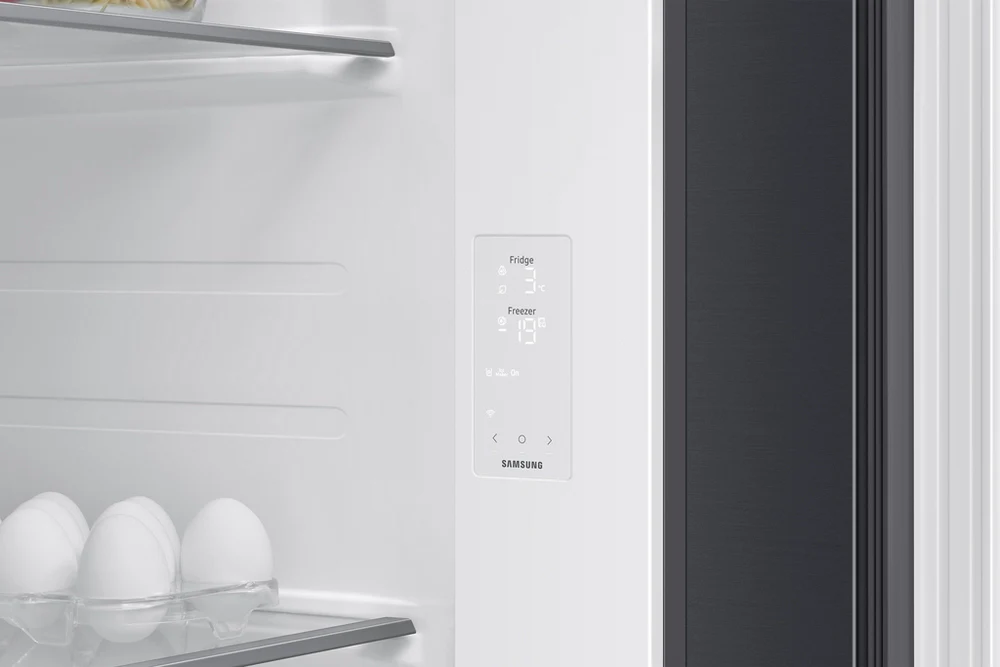 Samsung RS70F66KCFEU Bespoke AI Series 7 91cm Side by Side American Style Fridge Freezer in Black - Image 5