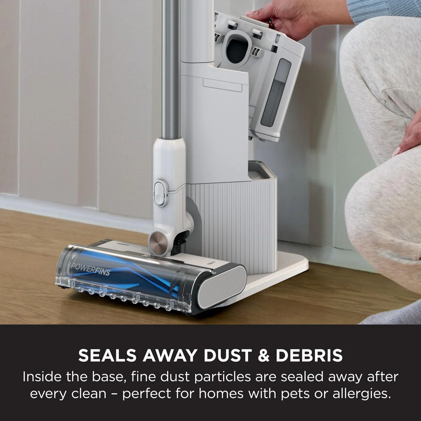 Shark BU3521UK Cordless Stick Vacuum Cleaner with Auto-Empty System White - Image 4
