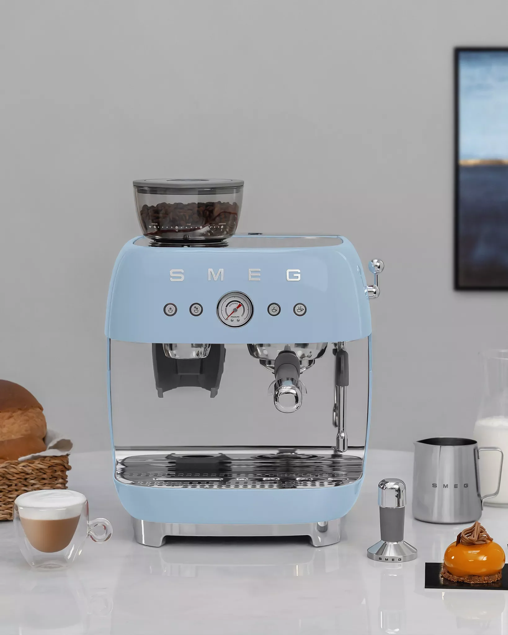 Smeg EGF03PBUK Retro Espresso Coffee Machine with Grinder in Pastel Blue - Image 8