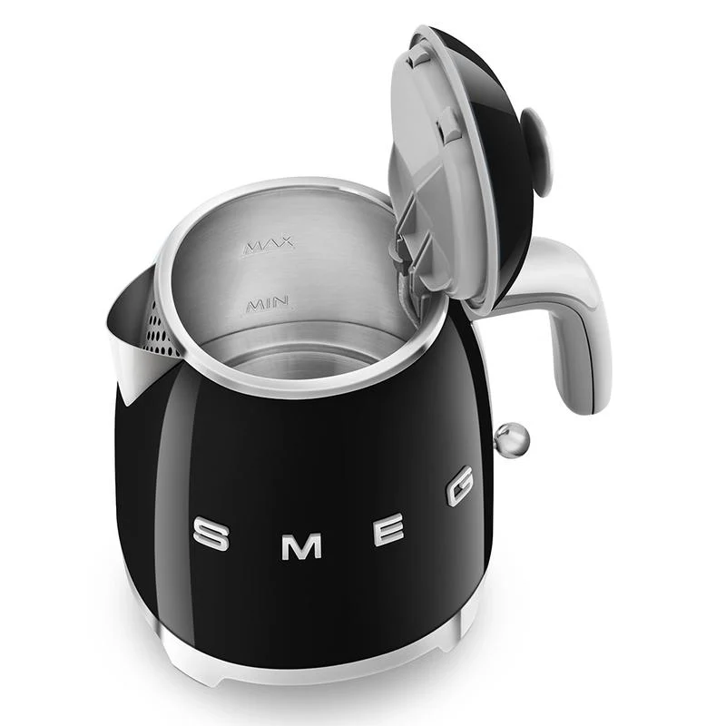 SMEG KLF05BLUK 50s Retro Style Mini Kettle Black - Image 2