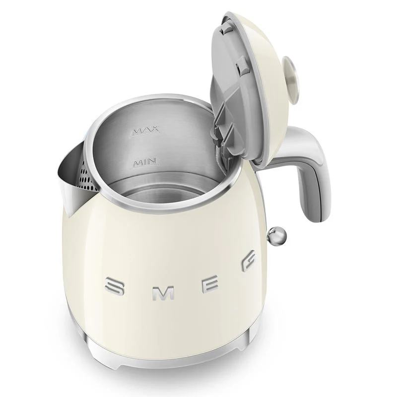 SMEG KLF05CRUK 50s Retro Style Mini Kettle Cream - Image 2